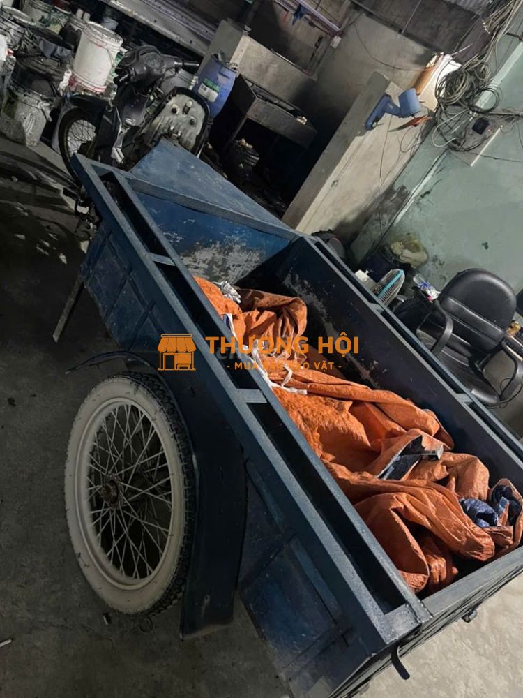 CẦN BÁN XE LÔI CHỞ HÀNG
