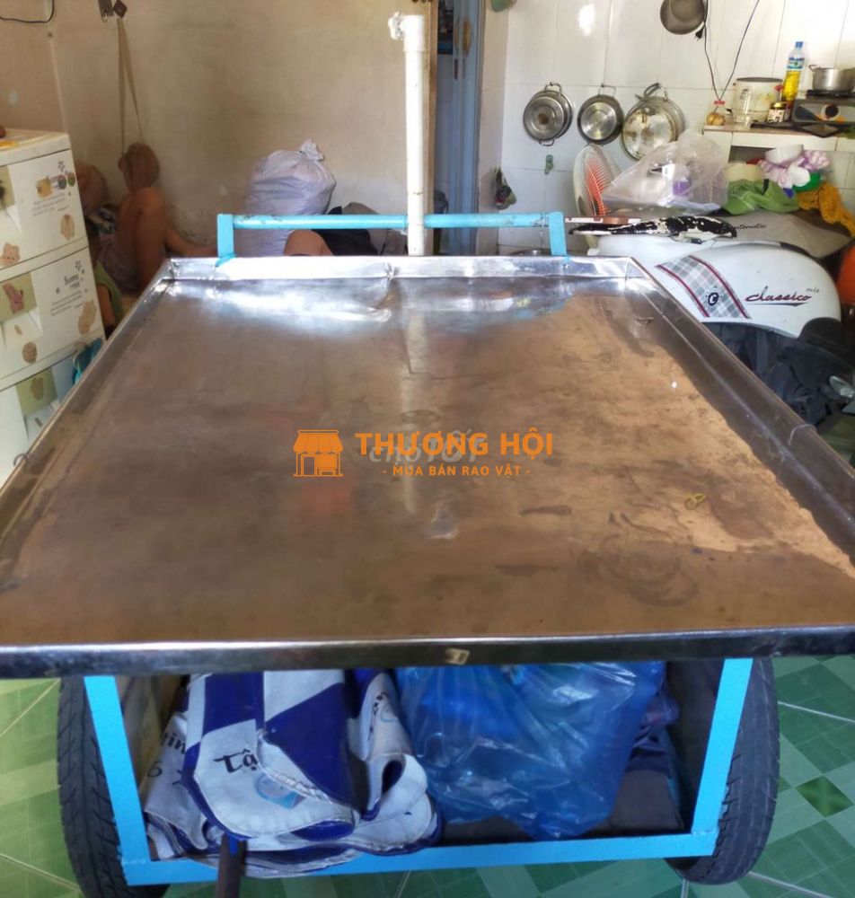 Cần bán xe như hình, kèm dù,xe chắc chắn,mâm inox