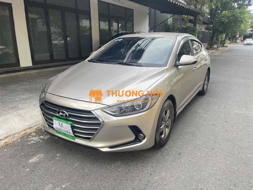 Hyundai Elantra 2019 số sàn