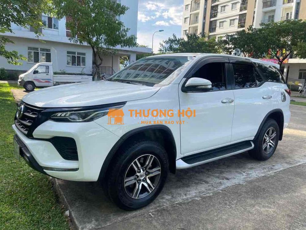 Toyota Fortuner 2022 2.4 4x2 AT - 88000 km