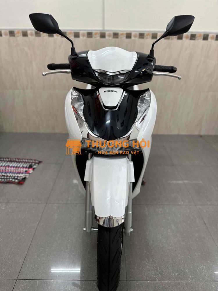 SH 160ABS siêu lướt 500 km vừa bấm biển mấy ngày