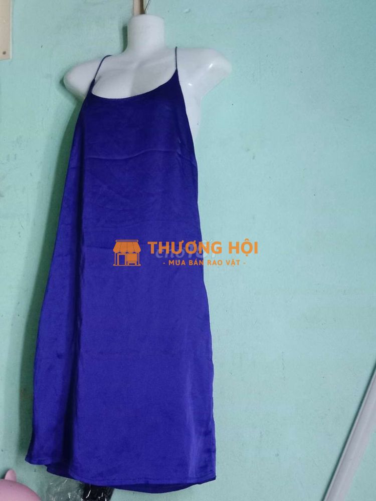 Đầm ngủ suông lụa xanh