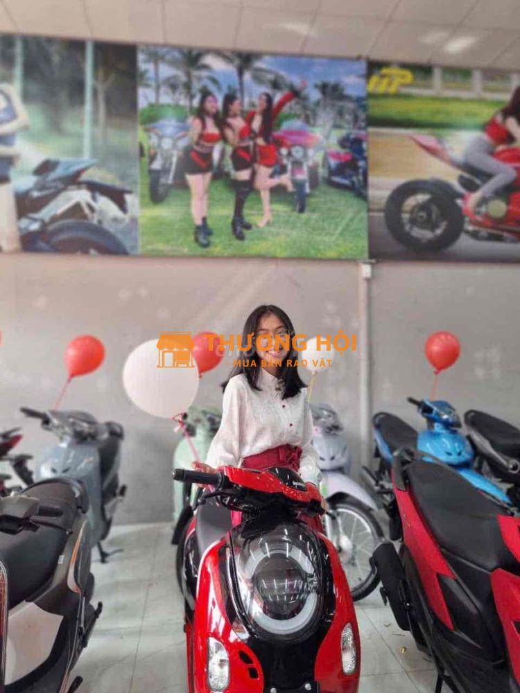 cần tuyển nv phụ bán xe