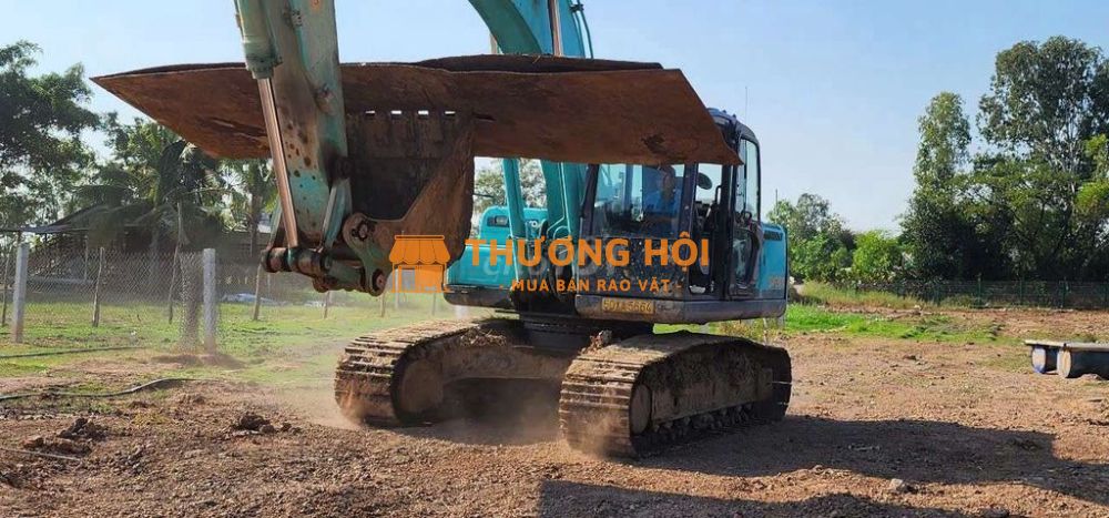 Đang kẹt cần bán xe Cuốc Kobelco Sk200-08