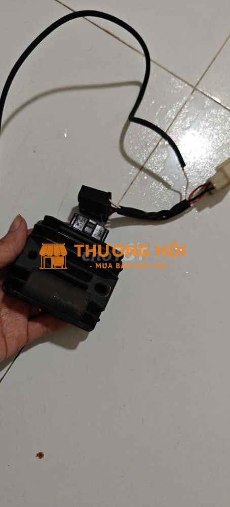 Sạc ex 155 vs dây cắm lên cho xe winner