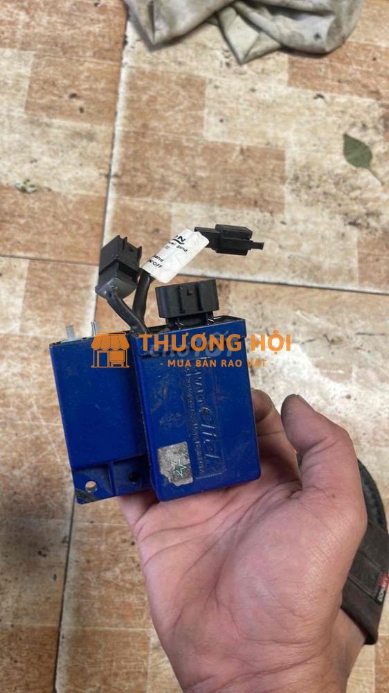 bán ecu ex 135 brt chính hãng ai cần ib
