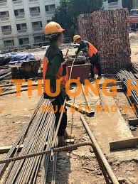 10 công nhân xây dựng