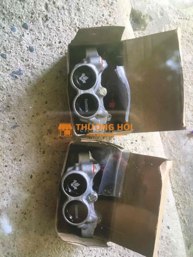 1 cặp heo 4 pist