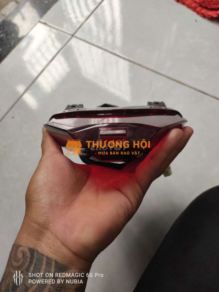 Bán đèn hậu zin ex 150