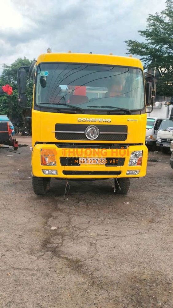 Dongfeng cẩu 9t6,2016 cần nuic 500,4 khúc