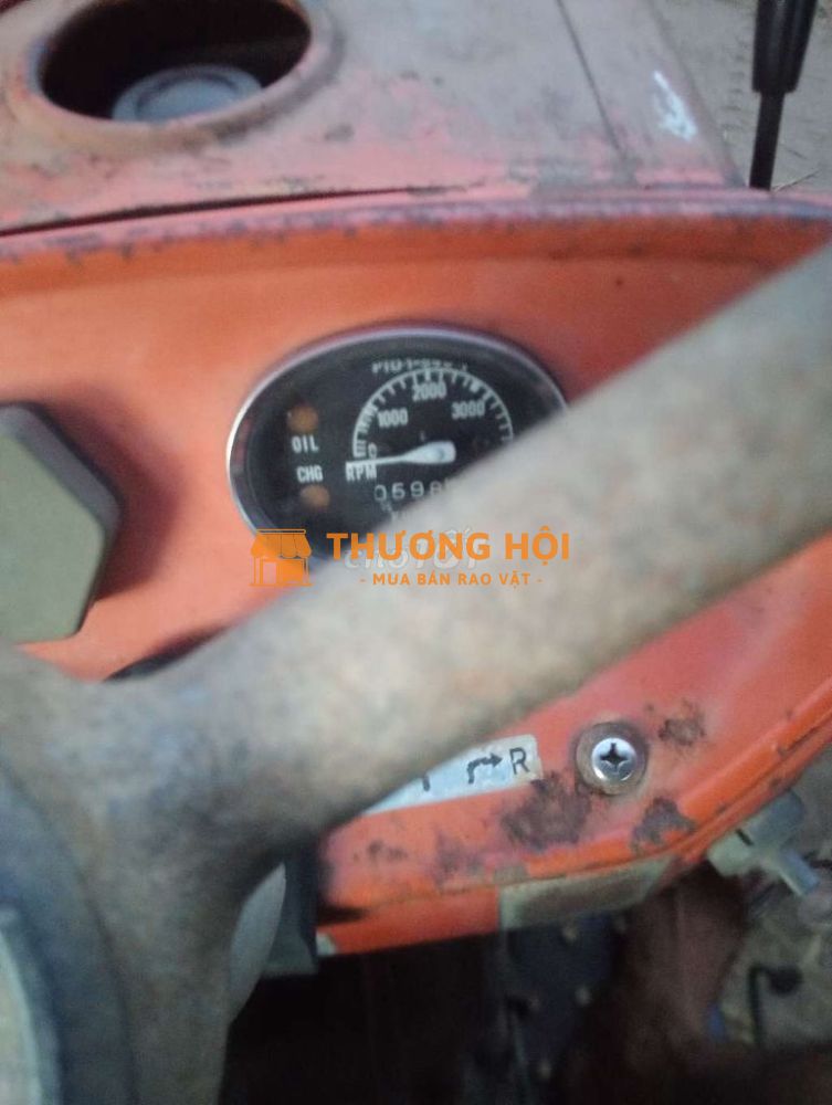 Cần bán xe máy cày Kubota