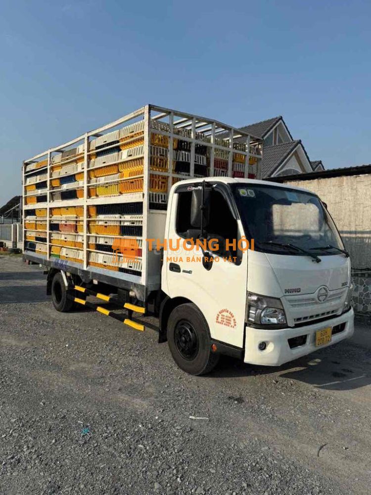 xe chuyên dụng gia cầm