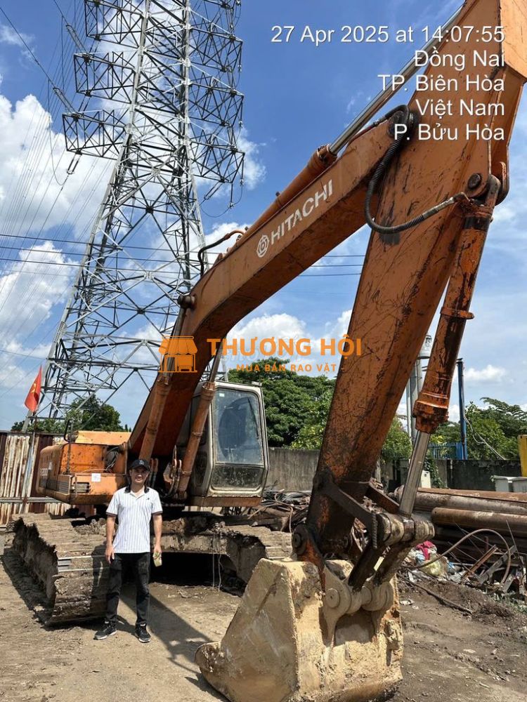 Máy đào bánh xích HITACHI, Nhật Bản, SX 1990, Cam
