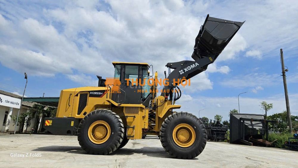 MÁY XÚC LẬT XGMA 955N