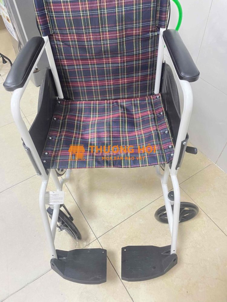 hàng mới tinh mới ngồi được 2 tuần rồi ko dùng
