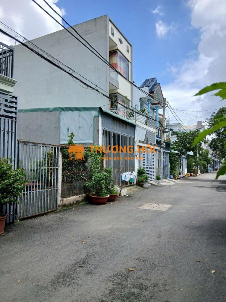 Bán đất Tặng Nhà Ngay Hẻm Xe Hơi Trung Tâm Linh Xuân 65m2 Chỉ 4.3 Tỷ
