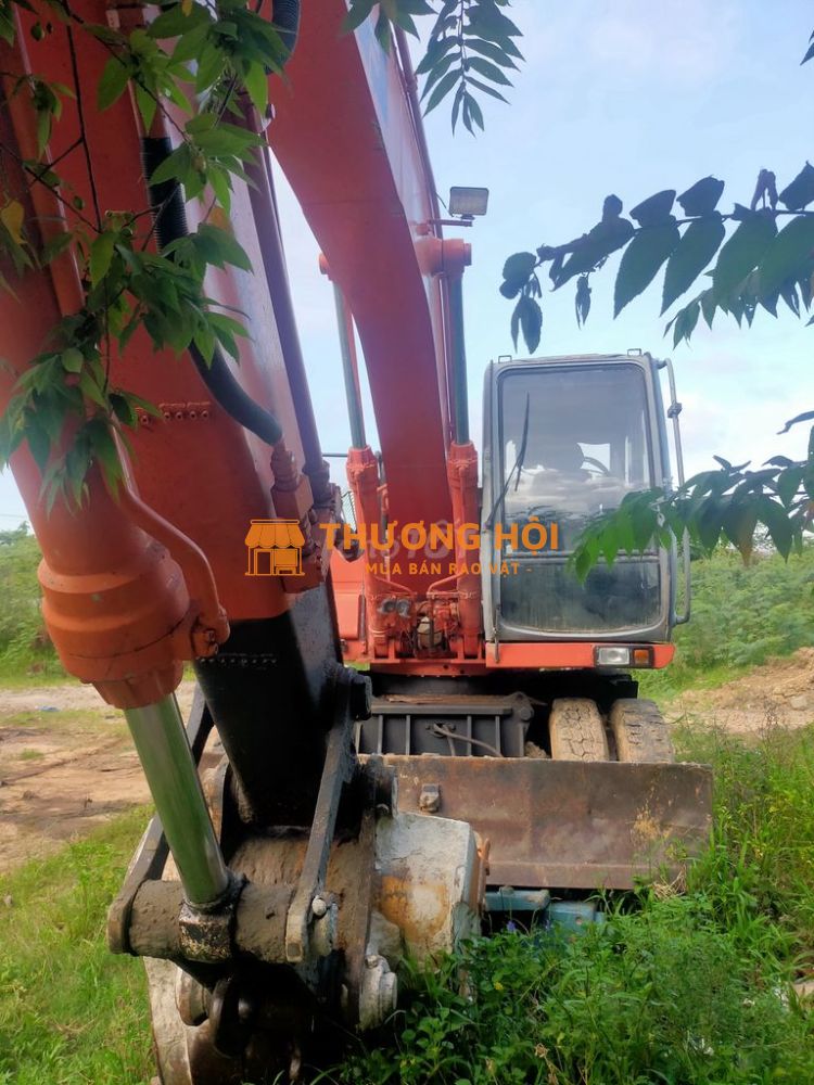 Bán xe máy đào lốp Hitachi 165