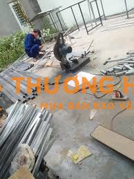 Cần tuyển thợ sắt giỏi, phụ sắt, phụ nhôm kính.