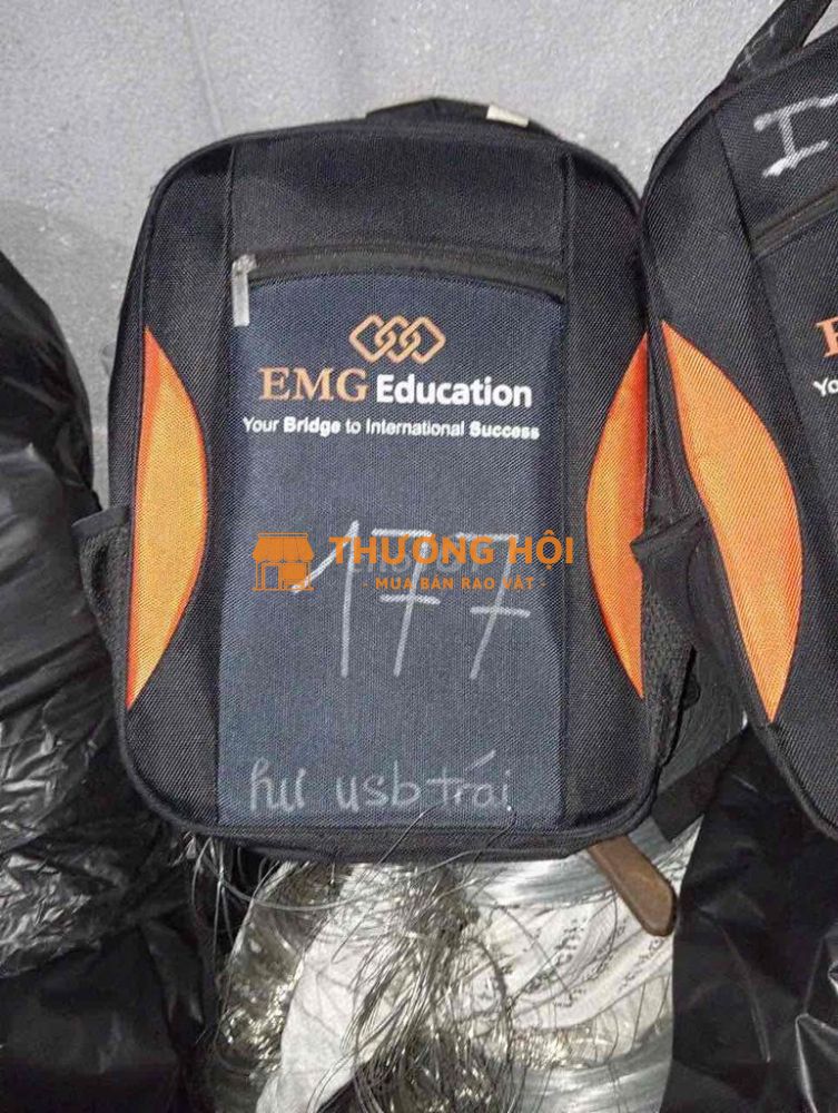 Balo học sinh số lượng lớn