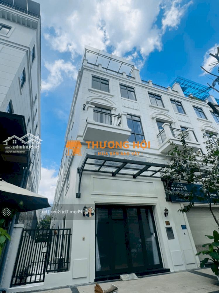 Chính Chủ Cần Bán Gấp Shophouse Sân Vườn 140m2 Xd 1 Trệt 1 Lửng 3 Lầu Có Thang Máy Giá Tốt 23 Tỷ