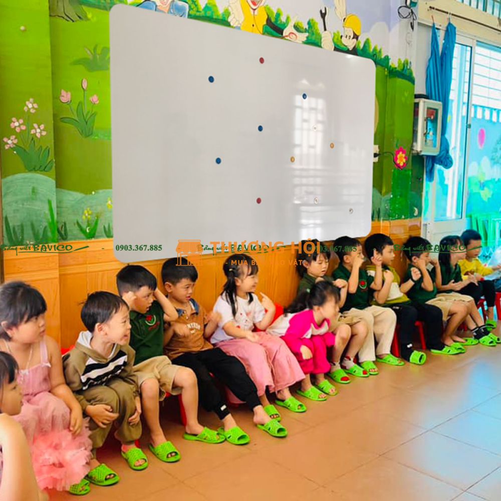 Bảng cao cấp Greenlam – Bảng không khung dán tường