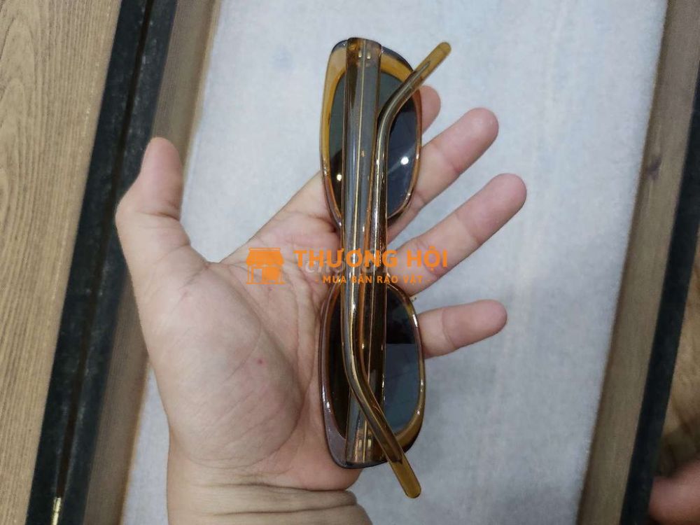 Mắt kính thời trang bản hiếm