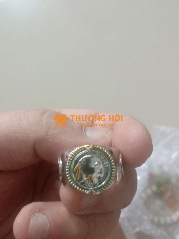 Cần bán nhẫn hợp kim bạc thái độc lạ