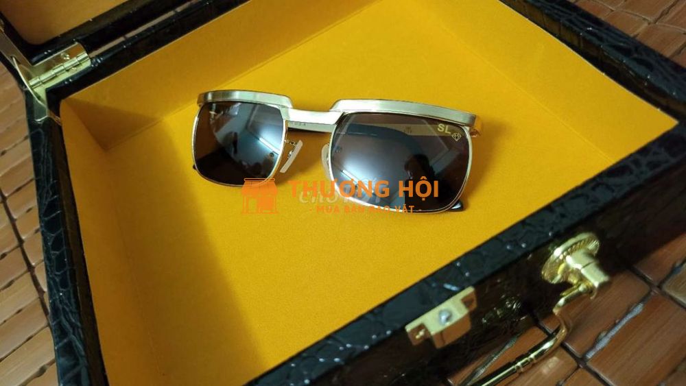 Mắt kính râm màu Trà hãng Solex malay sang ViP quý