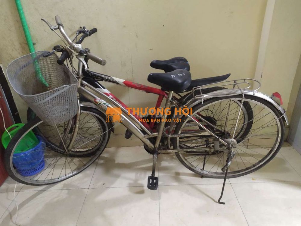 Ít dùng nên bán hai đạp...