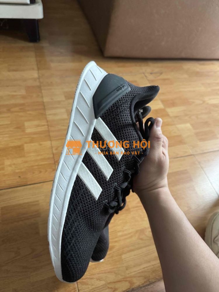 giày chạy bộ adidas chính hãng