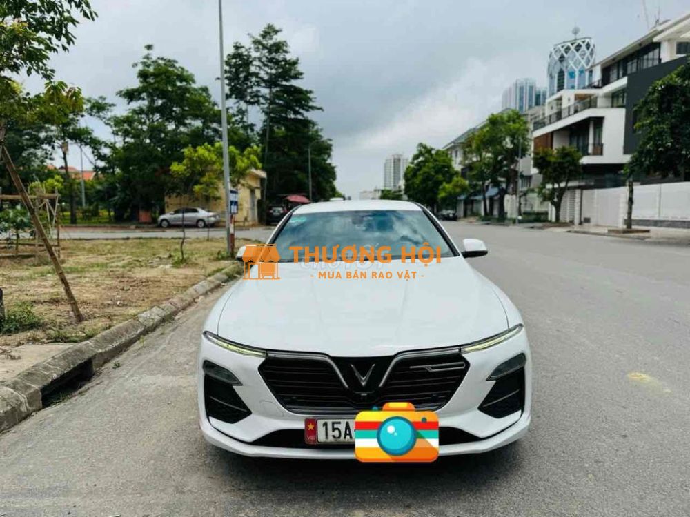 VinFast Lux A2.0 2019 2.0 AT - 99999 km