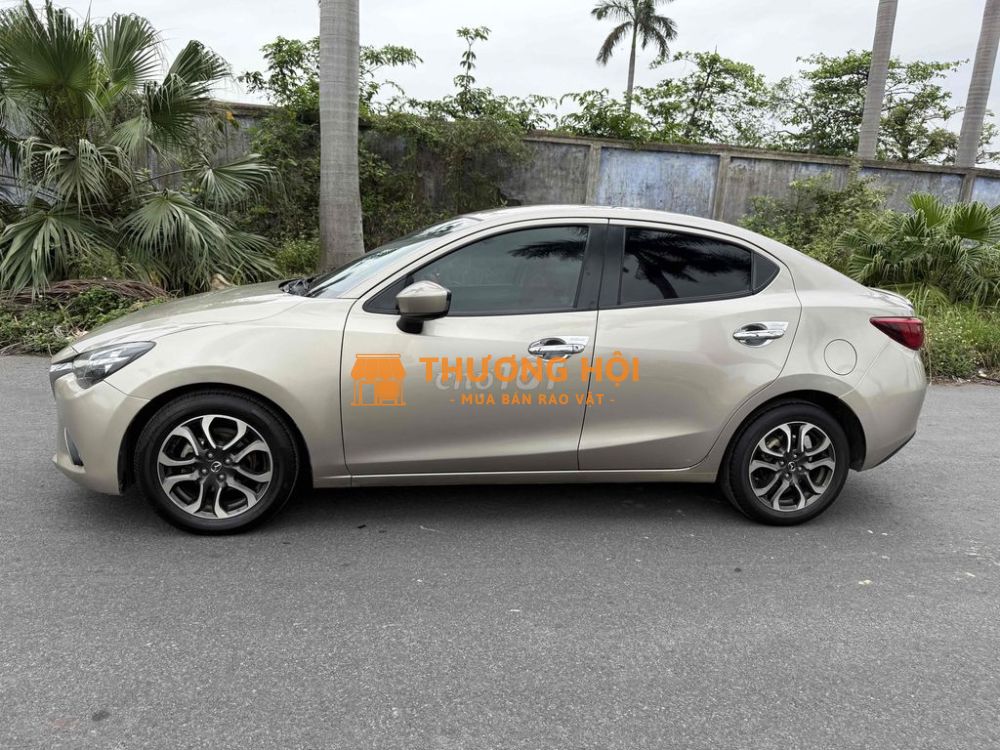 Mazda 2 2016 xe đẹp hỗ trợ bank