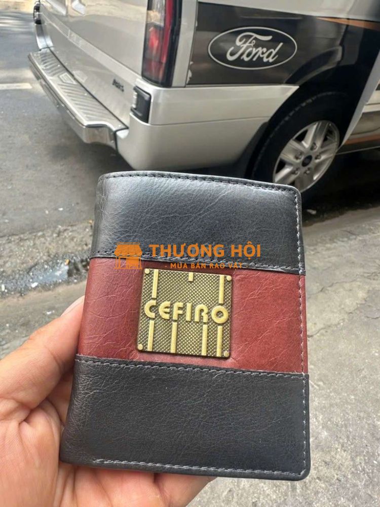 Ví đứng nam