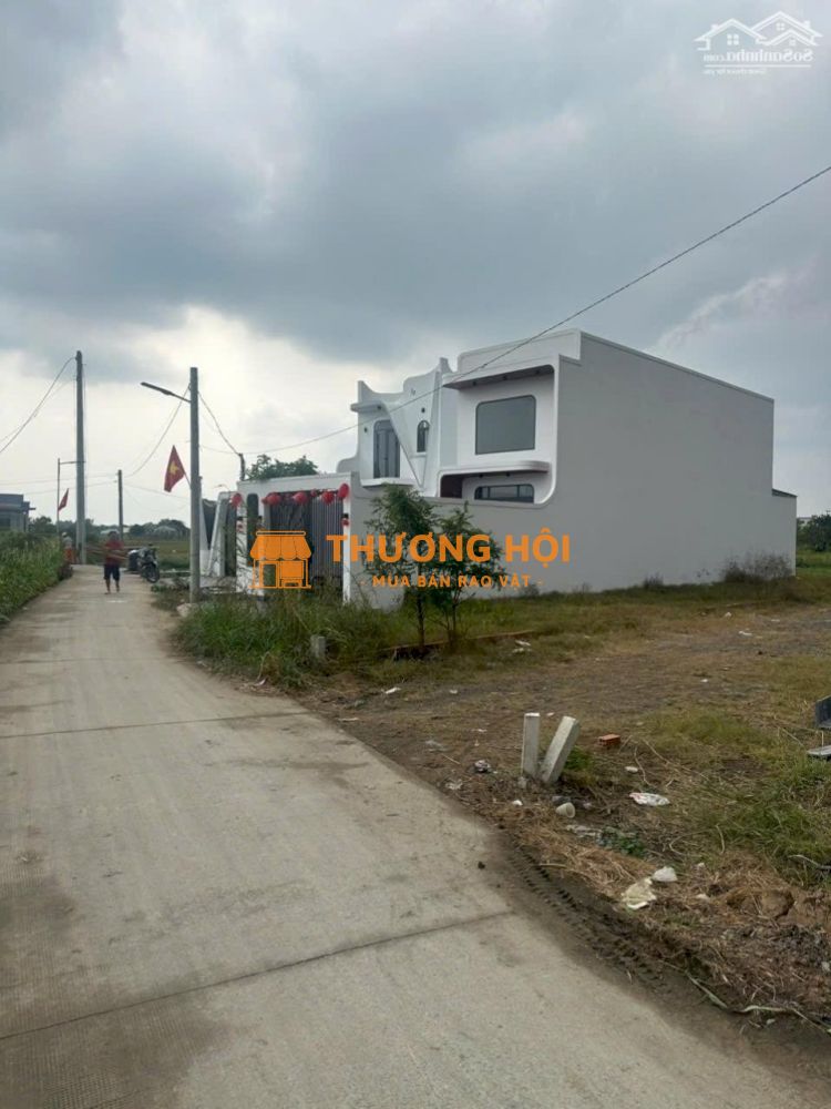 Bán đất Mặt Tiền