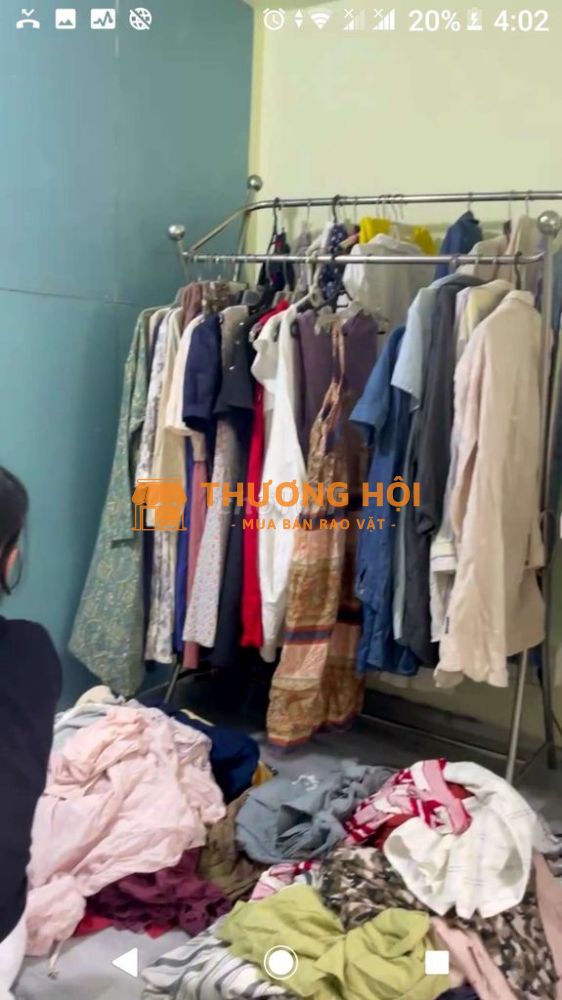khai truong shop quần áo hàng thùng