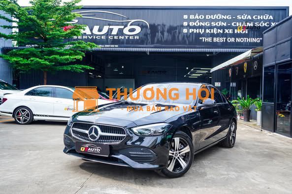 Mercedes C200 Model 2022 LƯỚT Còn BH chính hãng