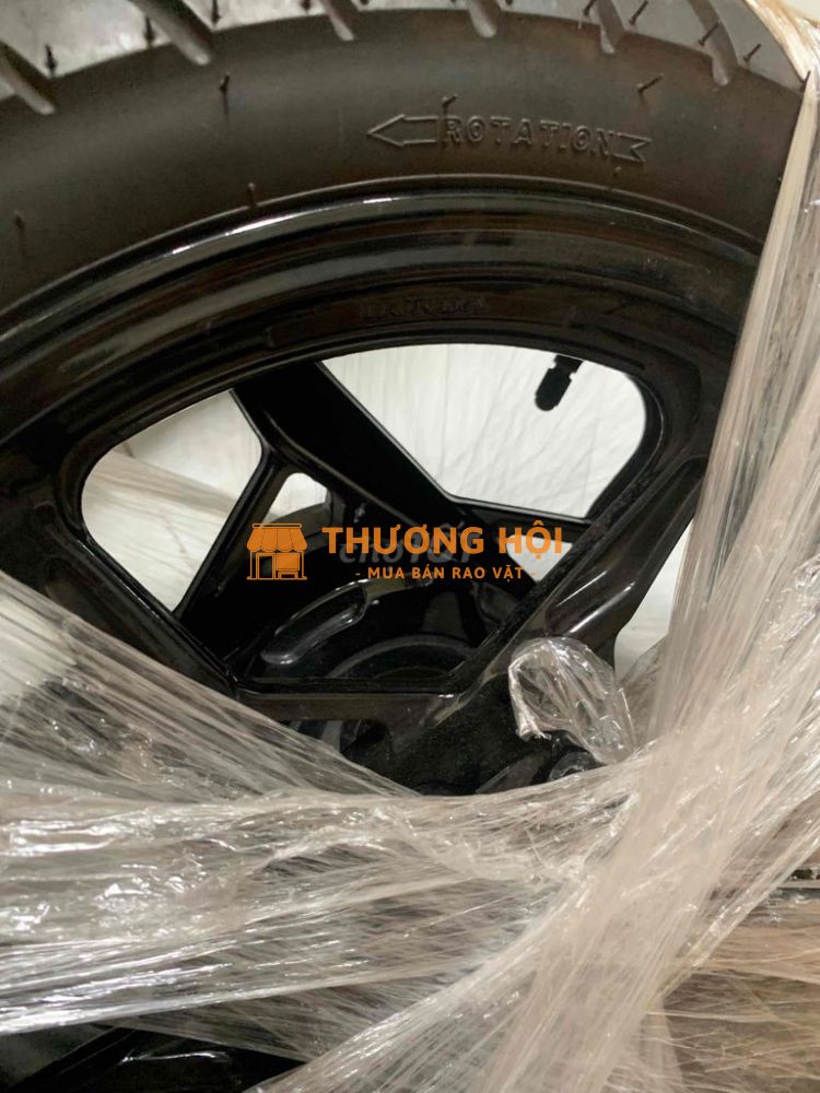 cặp mân võ zin ab 125 4val 224 theo xe odo 4.000km