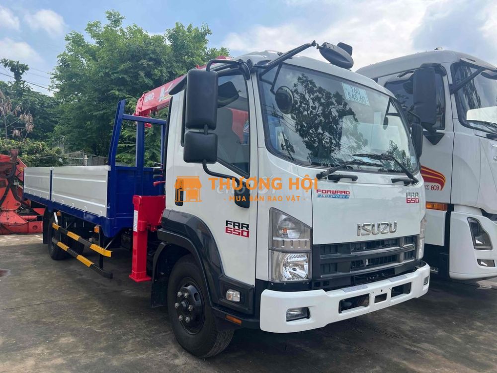 LÔ XE CẨU ISUZU 5 TẤN - GẮN CẨU UNIC 370 4 KHÚC