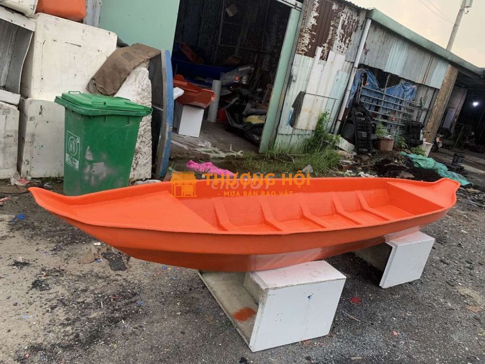 Thuyền nhựa tam bản dài 4m2 đủ màu