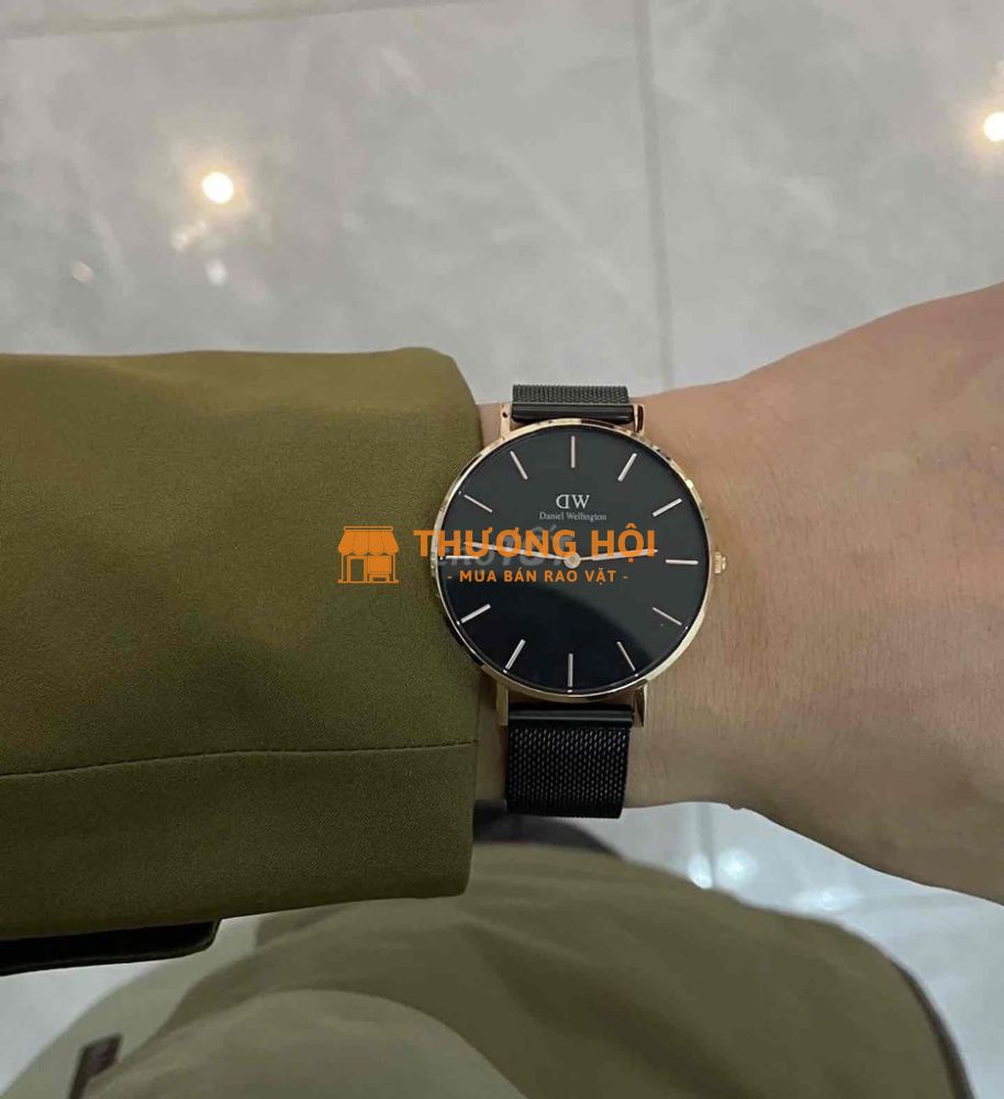 không đeo nữa để lại cho bạn nào thích DW auth.