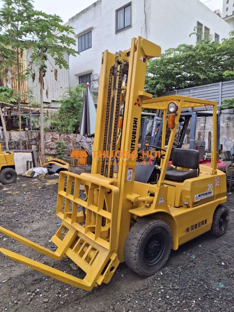 Mitsubishi 2t may dau gat gu
