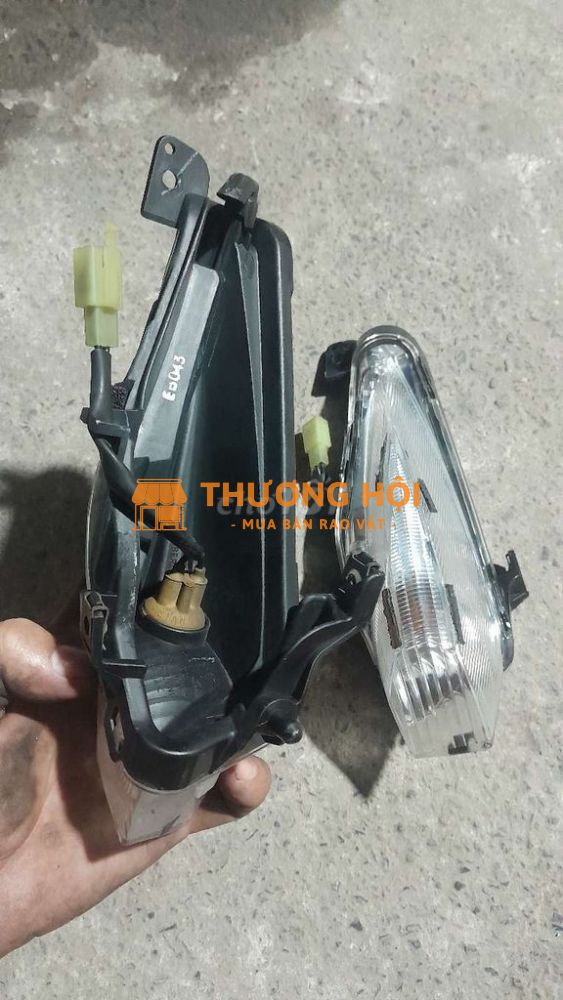 Hai cái xi nhan sau của Nouvo 6 như hình còn đẹp