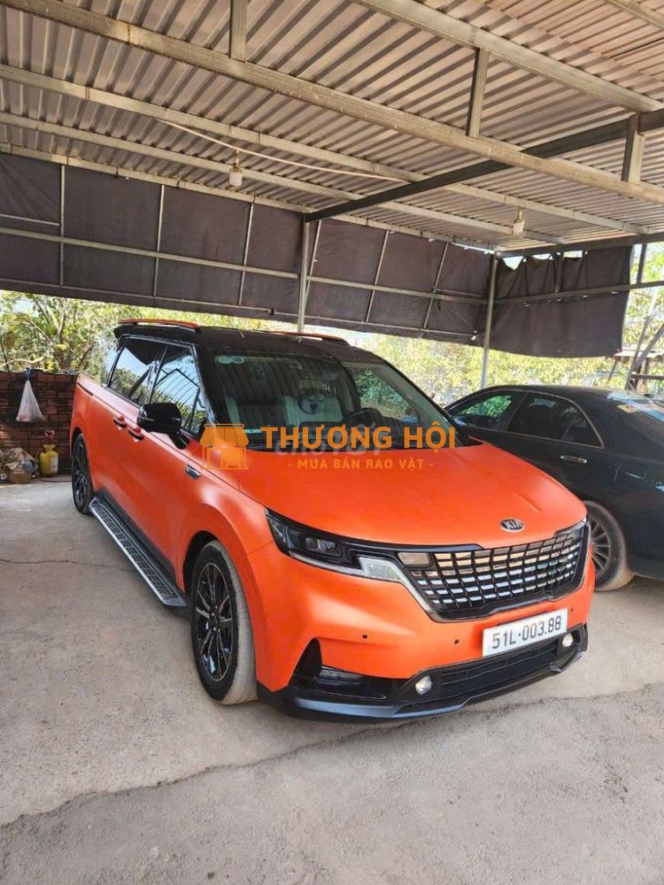 2021 2.2D Premium 8 chỗ - 75000 km