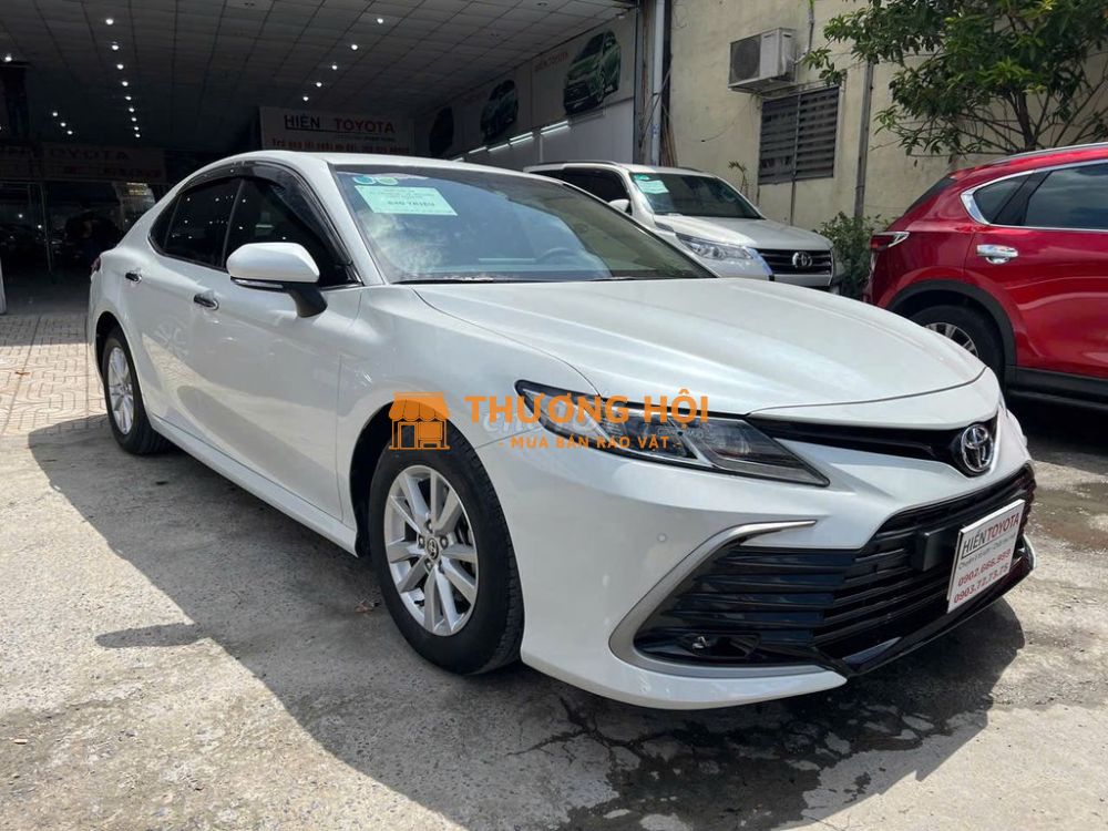 Toyota Camry 2021 2.0Q - 65000 km