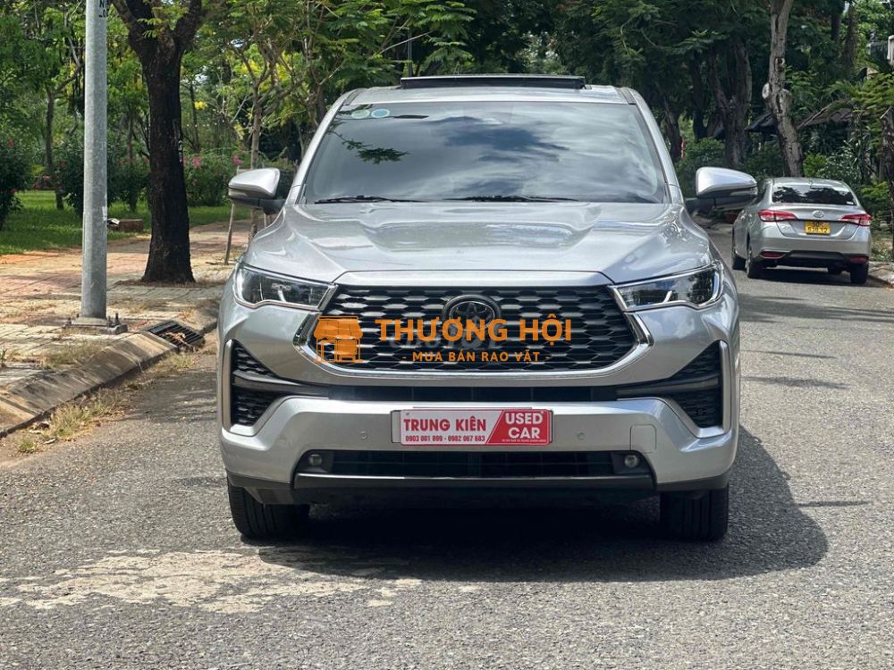 Toyota Innova Cross 2023 HEV - 8000 km