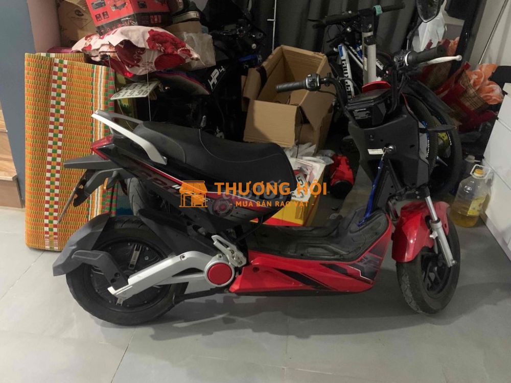 xe điện vinfast impes, ít đi còn mới. đủ pin sạc