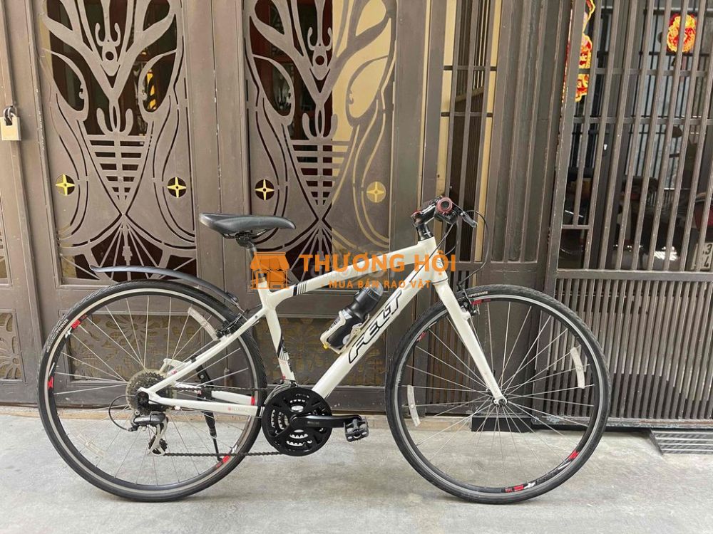 xe touring FELT full nhôm nguyên rin