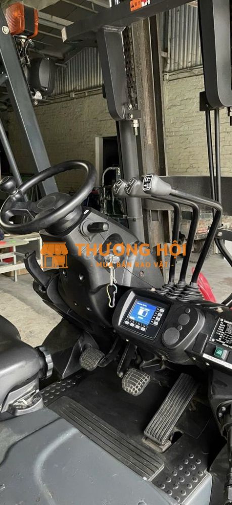 xe nâng fe 2,5t