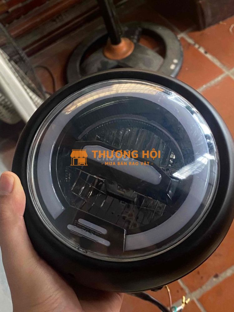 Đèn pha classic như mới