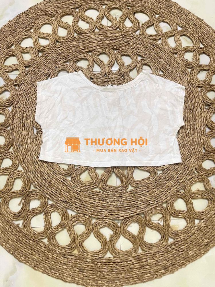 croptop cánh dơi